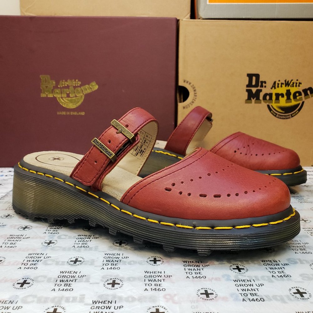 Dr. Martens / 3B03 Mary Jane Clogs